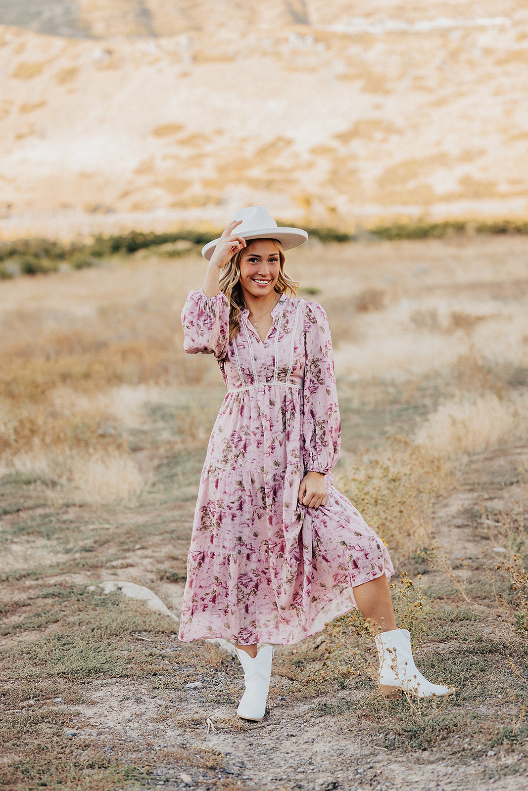 THE LEIGHTON LONG SLEEVE MAXI DRESS IN PINK