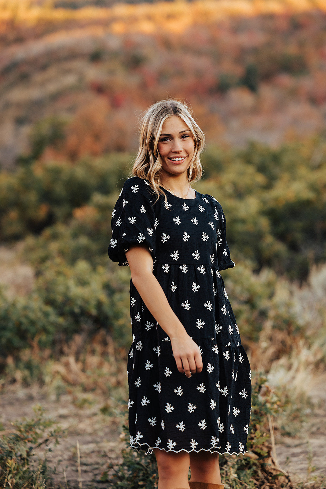 THE BRYLEE PUFF SLEEVE DRESS IN BLACK FLORAL