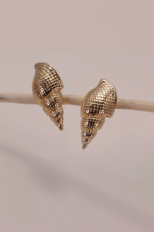 THE GOLD CONCH SEASHELL EARRINGS IN GOLD