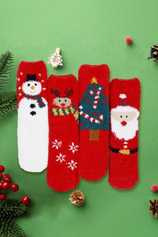 THE FUZZY AND COZY CHRISTMAS SOCKS