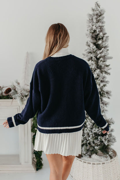 THE APRÈS GRAPHIC SWEATER IN NAVY