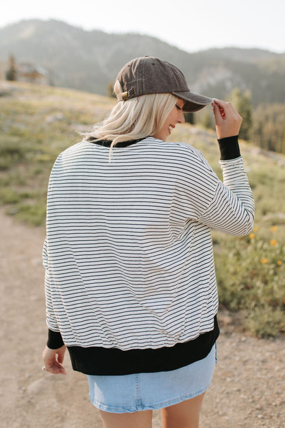 THE BILLIE STRIPED CREWNECK IN WHITE