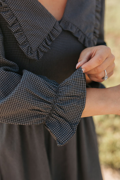 THE SHAYLEE COLLARED MIDI DRESS IN NAVY GINGHAM