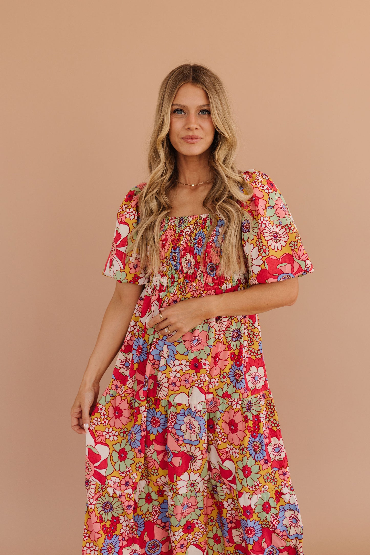 THE KIMBERLY BUBBLE SLEEVE DRESS IN GROOVY FLORAL