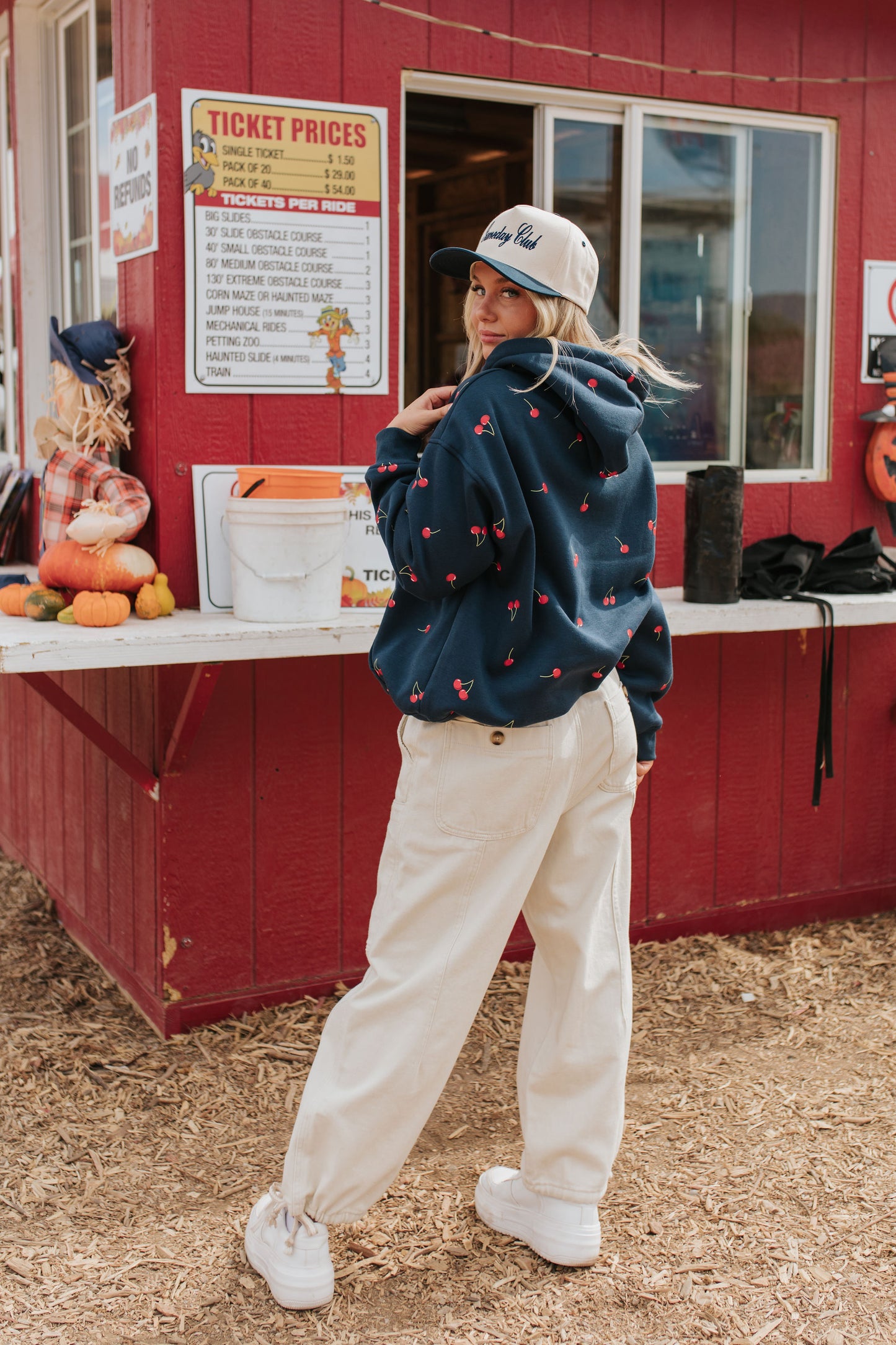 THE CODA CARGO PANTS IN CREAM