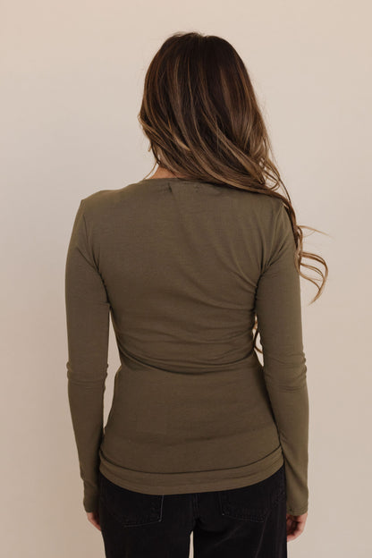 THE WIMBLEDON LONG SLEEVE TOP IN OLIVE