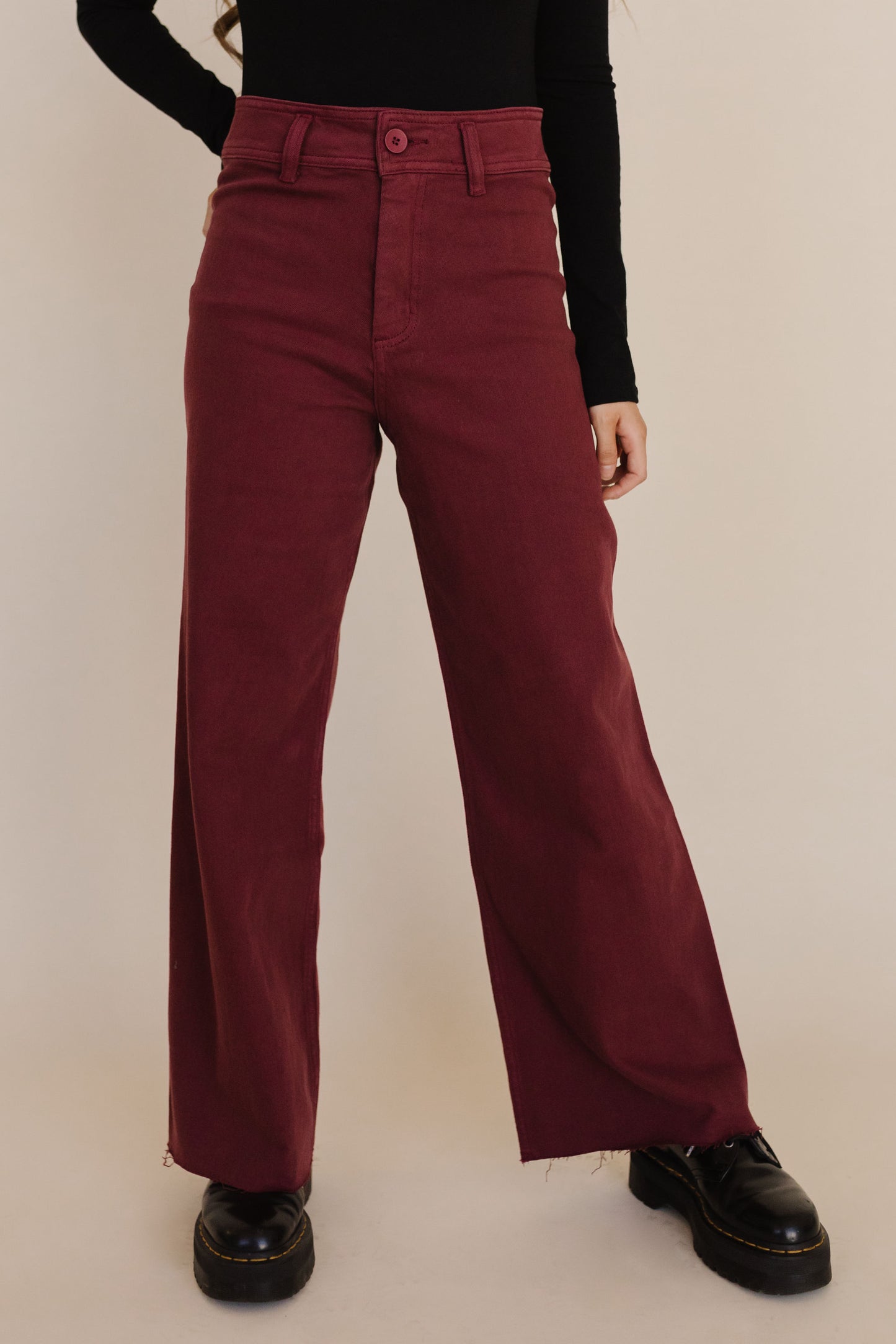 THE SAYLOR WIDE LEG JEANS IN MAROON