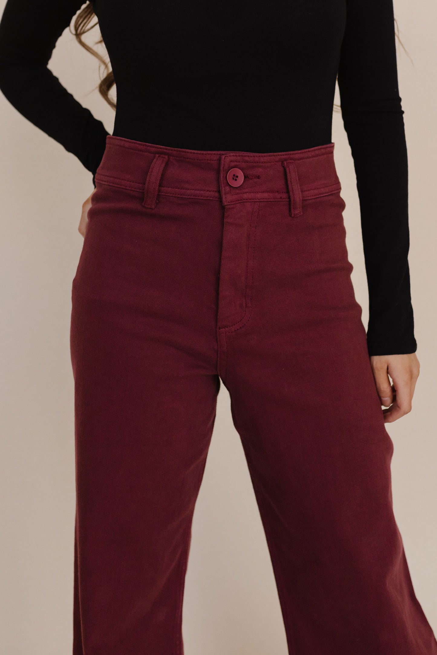 THE SAYLOR WIDE LEG JEANS IN MAROON