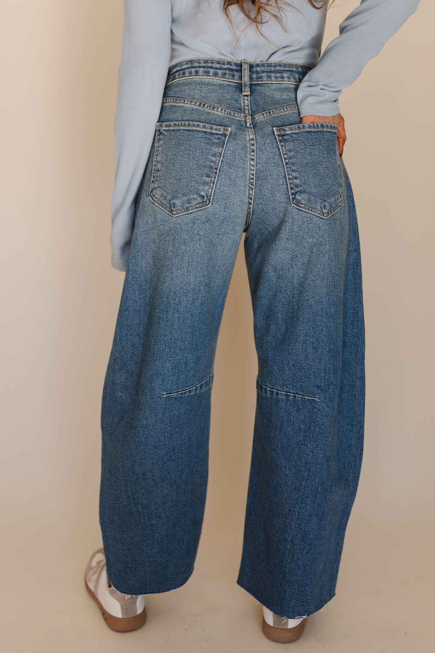 JBD BARREL JEANS IN MEDIUM DENIM