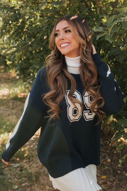 THE 89 OVERSIZED SWEATER IN NAVY