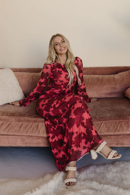 THE ROSALINA FLORAL PRINT MAXI DRESS IN RED