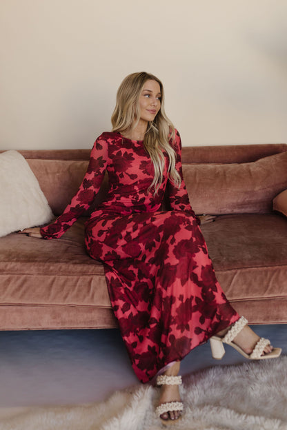 THE ROSALINA FLORAL PRINT MAXI DRESS IN RED