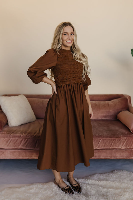 THE BRYNLEE KNIT BODICE MAXI DRESS IN BROWN