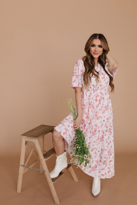 THE AIMIE FLORAL DRESS IN BLUSH