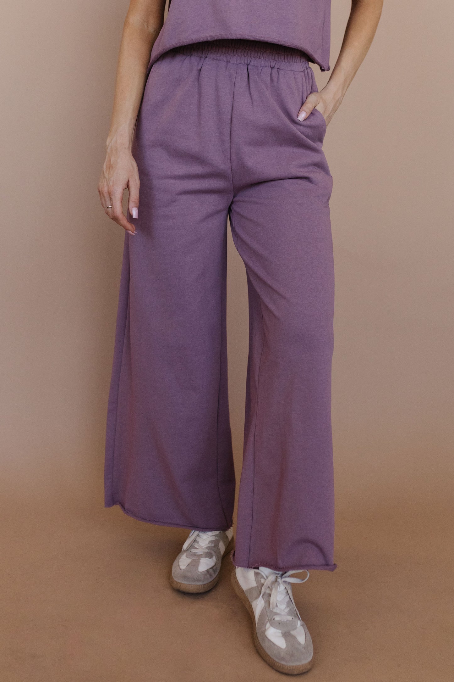 THE SARA SET IN DUSTY PURPLE