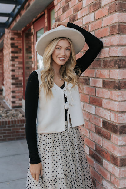 THE KENNY TIE FRONT KNIT VEST IN CREAM