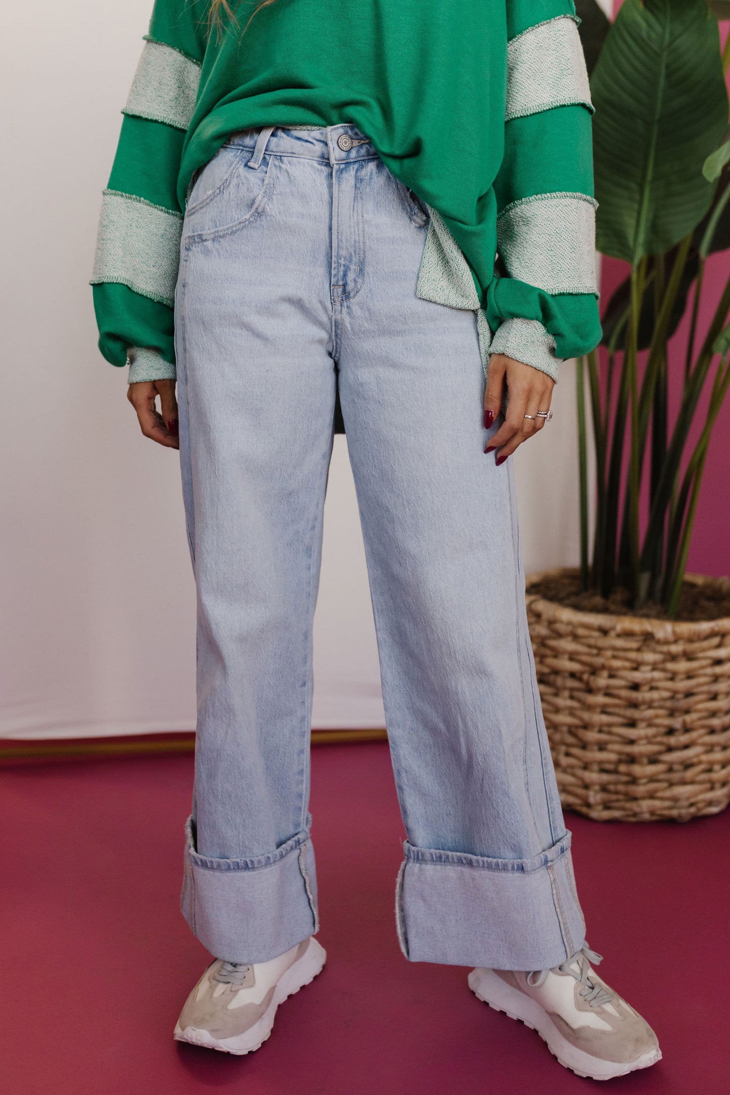 THE KRISTYN CUFFED JEANS IN LIGHT WASH BY VERVET