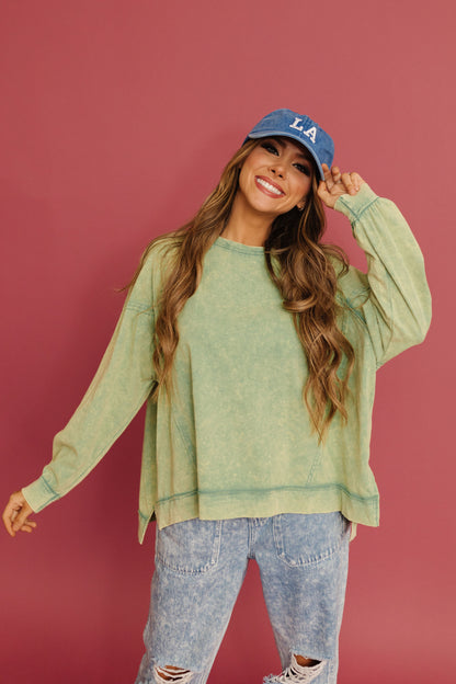 THE MEG MINERAL WASH CREWNECK IN GREEN