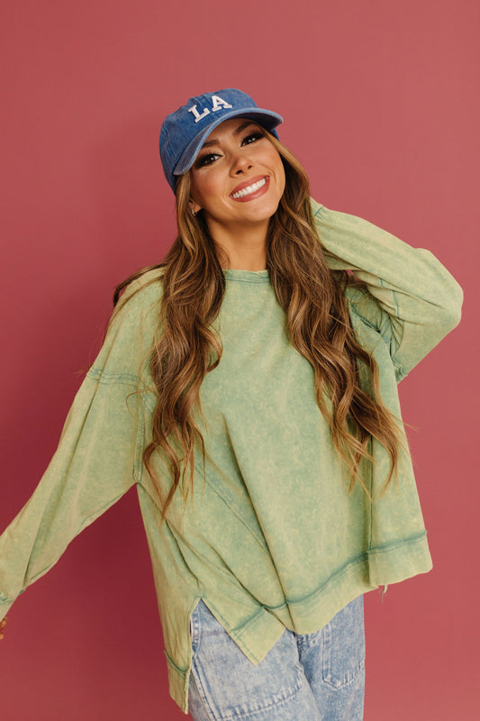 THE MEG MINERAL WASH CREWNECK IN GREEN