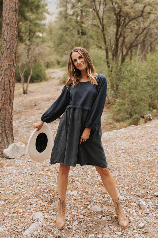 THE DAVEY SWEATSHIRT DRESS IN NAVY