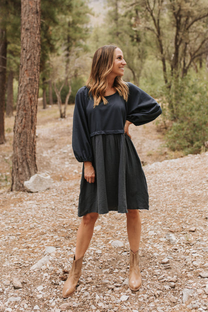 THE DAVEY SWEATSHIRT DRESS IN NAVY