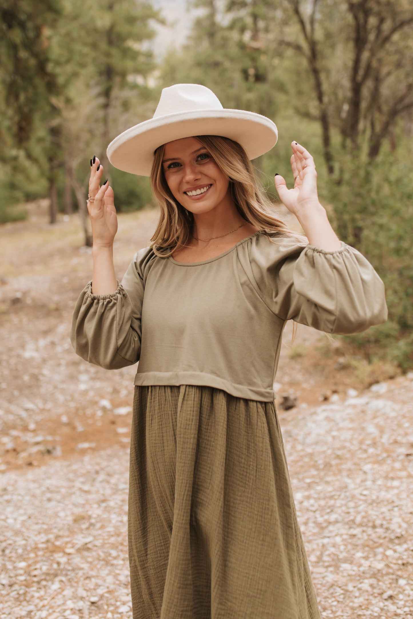 THE DAVEY SWEATSHIRT DRESS IN OLIVE