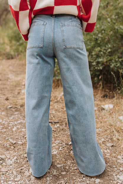 THE SAYLOR WIDE LEG JEANS IN MEDIUM DENIM