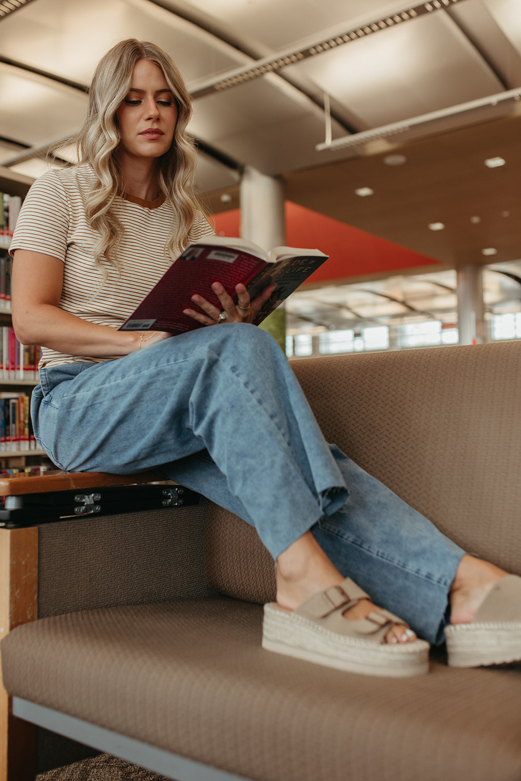 THE RACHEL WIDE LEG PANTS IN WASHED DENIM