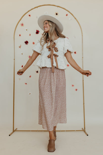 THE FELICITY FLORAL CRINKLE MIDI SKIRT IN CLAY/CREAM