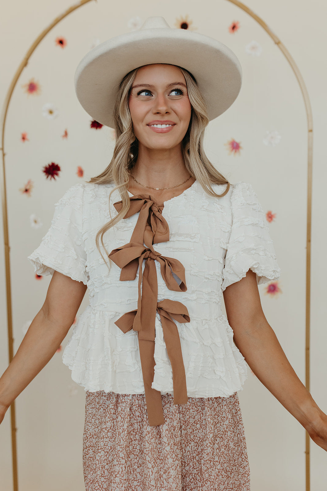 THE BAMBI BUBBLE BABYDOLL BLOUSE IN VANILLA