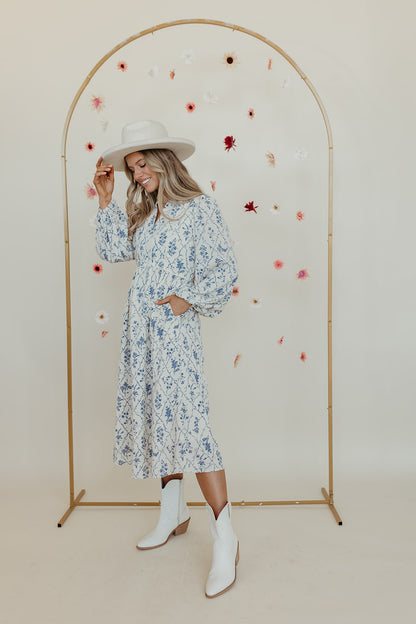 THE JANIE PRINTED V-NECK LONG SLEEVE MAXI DRESS IN CREAM