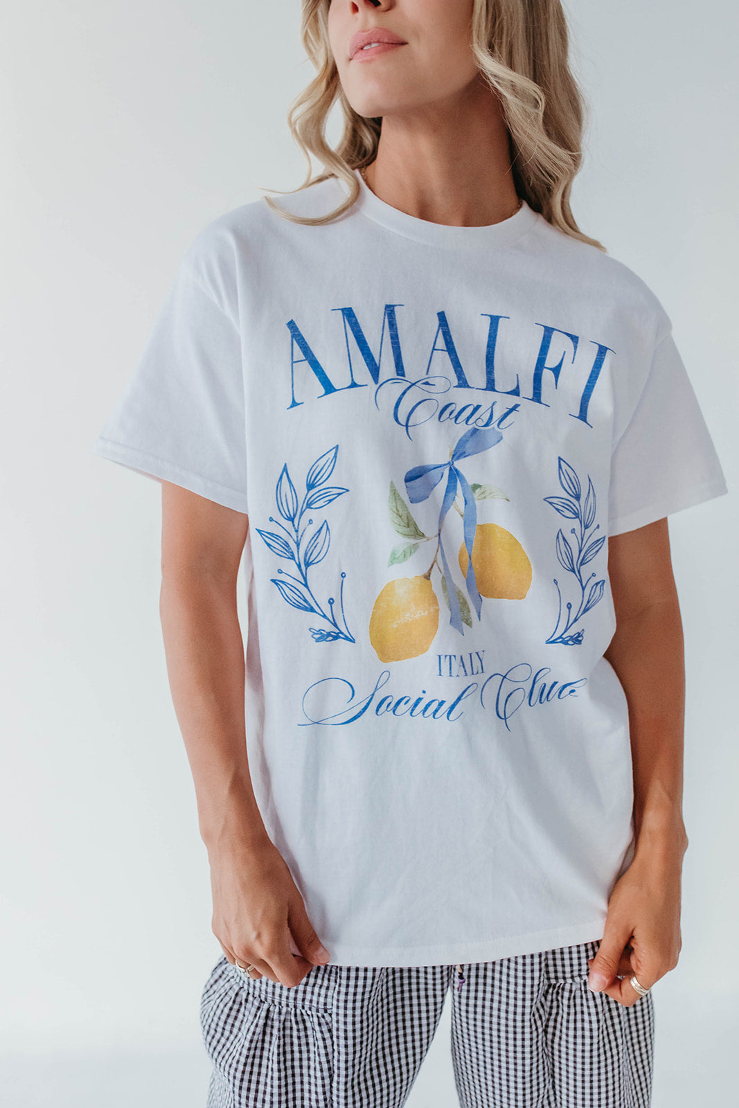 THE AMALFI COAST SOCIAL CLUB TEE IN WHITE