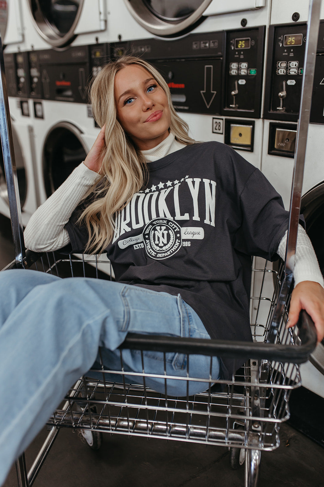 THE BROOKLYN GRAPHIC TEE IN CHARCOAL