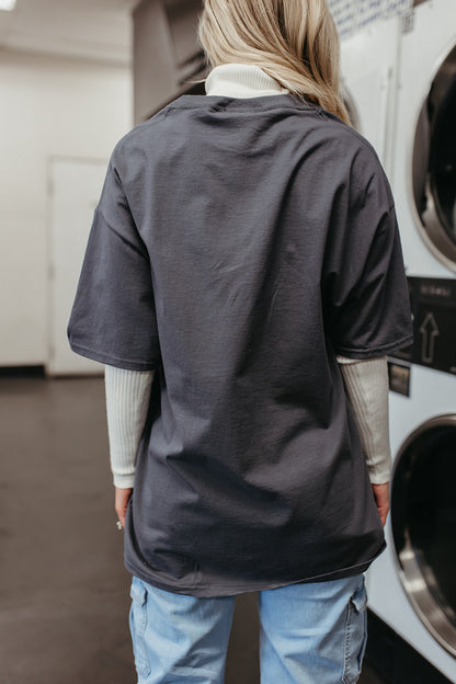 THE BROOKLYN GRAPHIC TEE IN CHARCOAL