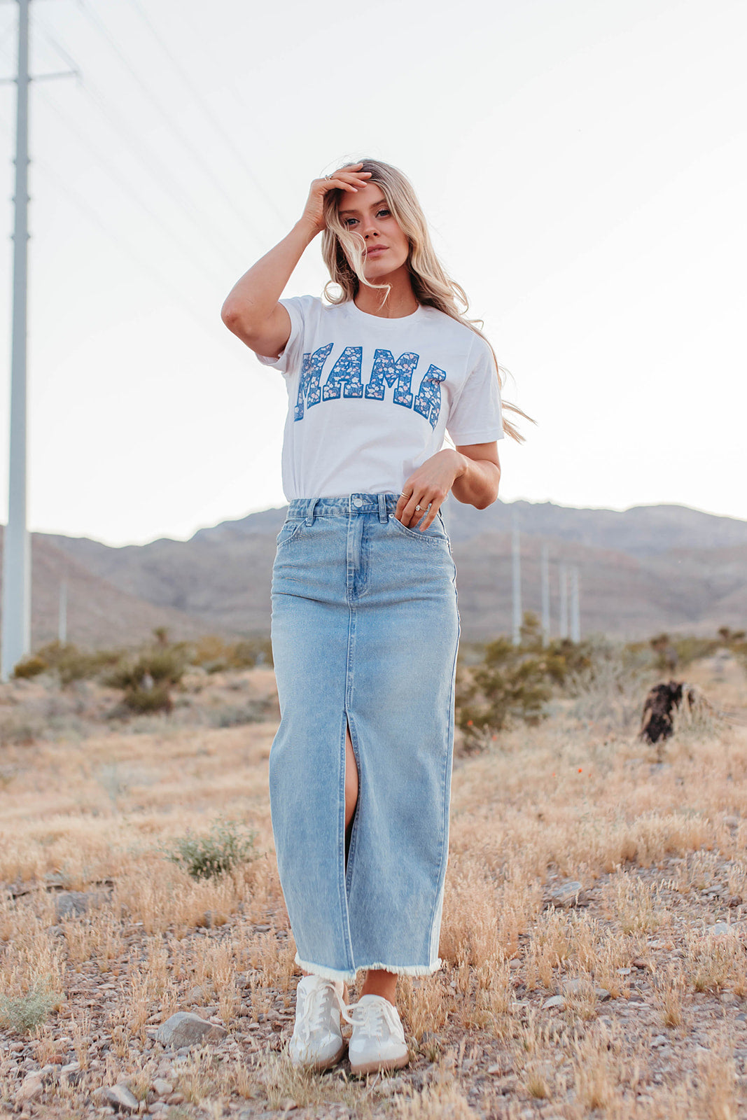 THE MAMA FLORAL GRAPHIC TEE IN WHITE