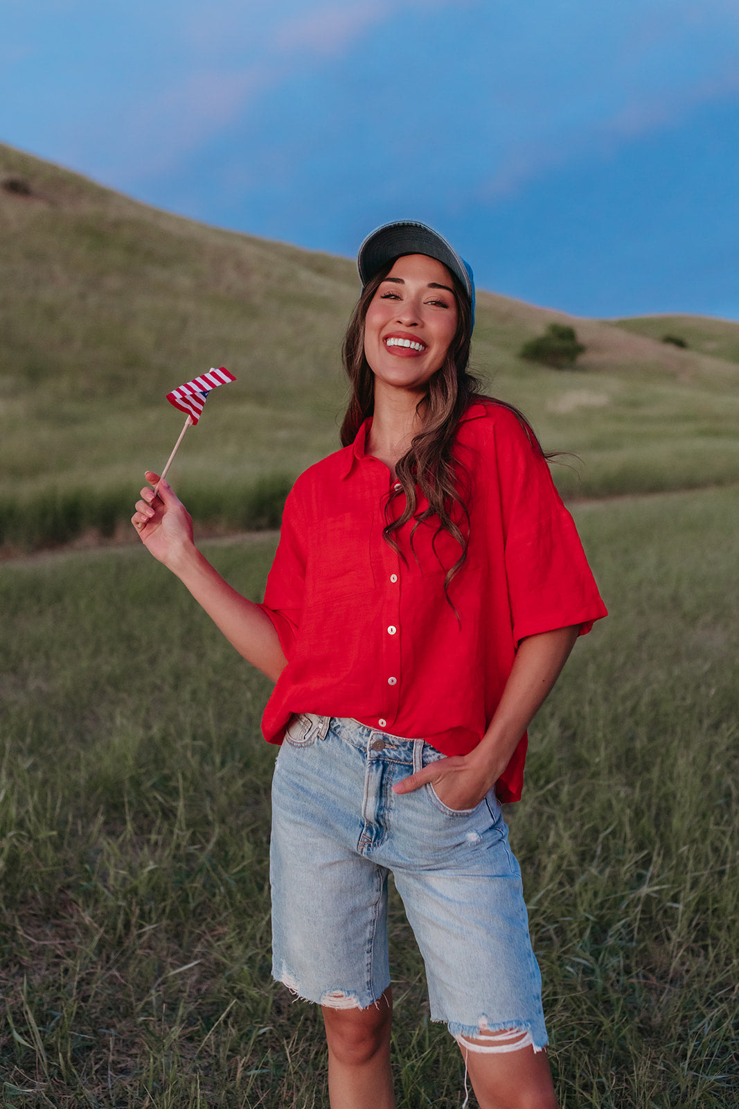 THE KIMMY OVERSIZED BUTTON UP SHIRT IN RED