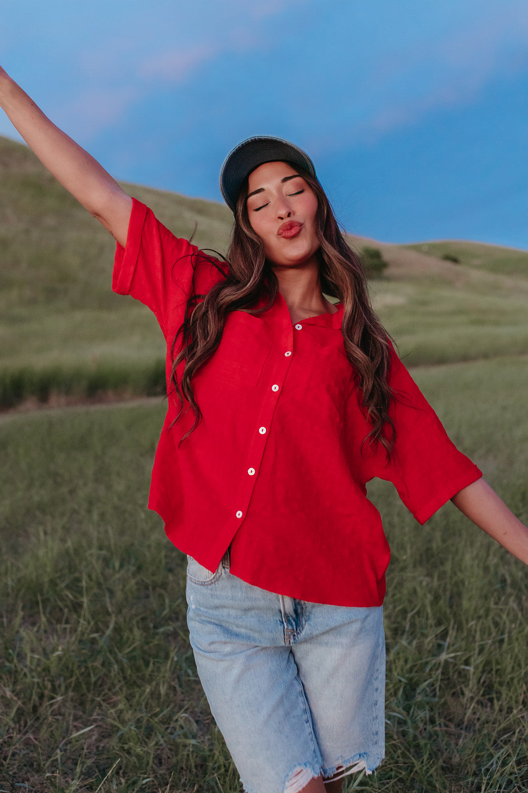 THE KIMMY OVERSIZED BUTTON UP SHIRT IN RED