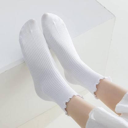 THE TURN CUFF FRILLY SOCKS IN WHITE