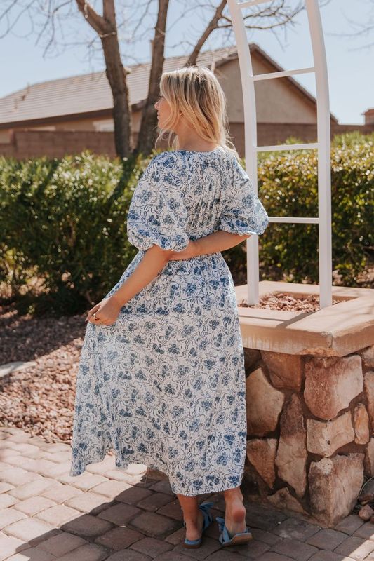 THE LOUISA MAXI DRESS IN LIGHT BLUE