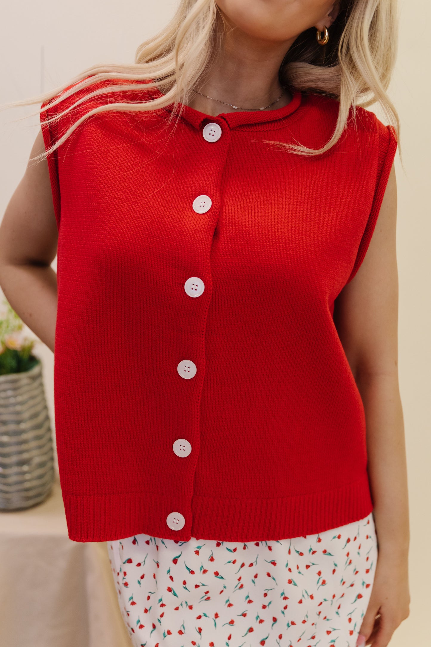 THE CARLEEN SWEATER BUTTON UP VEST IN CHERRY