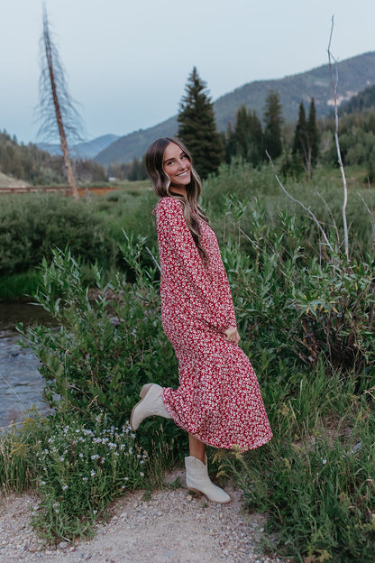 THE MARYN FLORAL DRESS IN BURGUNDY