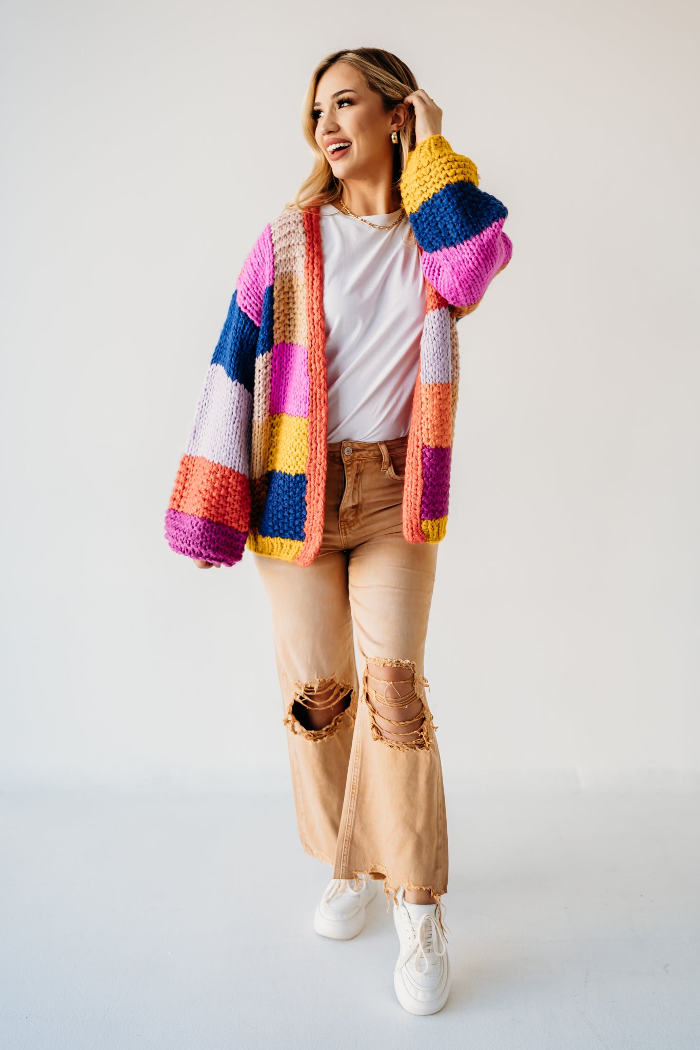 THE COURTNY COLOR BLOCK CARDIGAN IN FUSCHIA