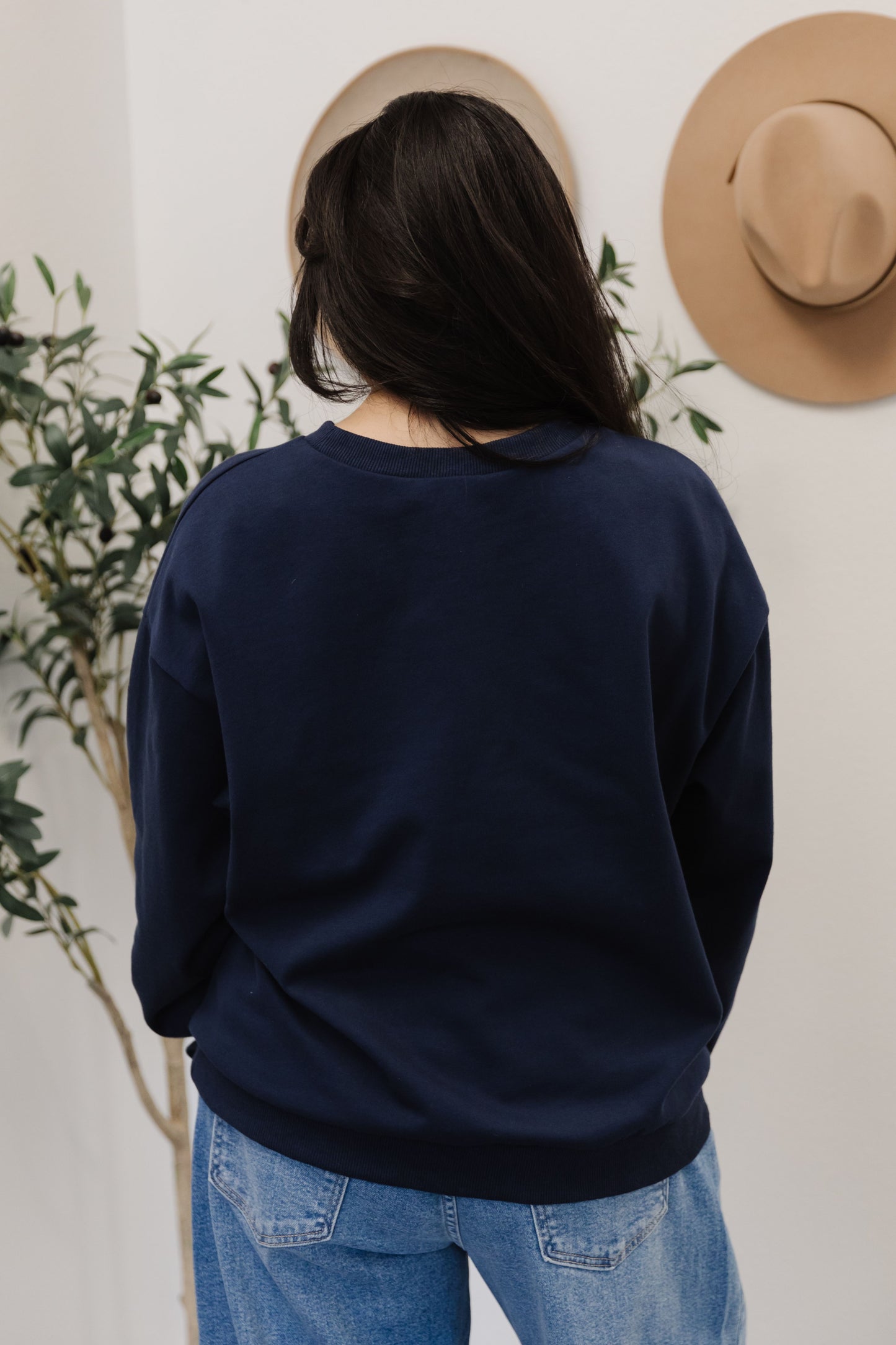 THE CIAO SWEATSHIRT IN NAVY