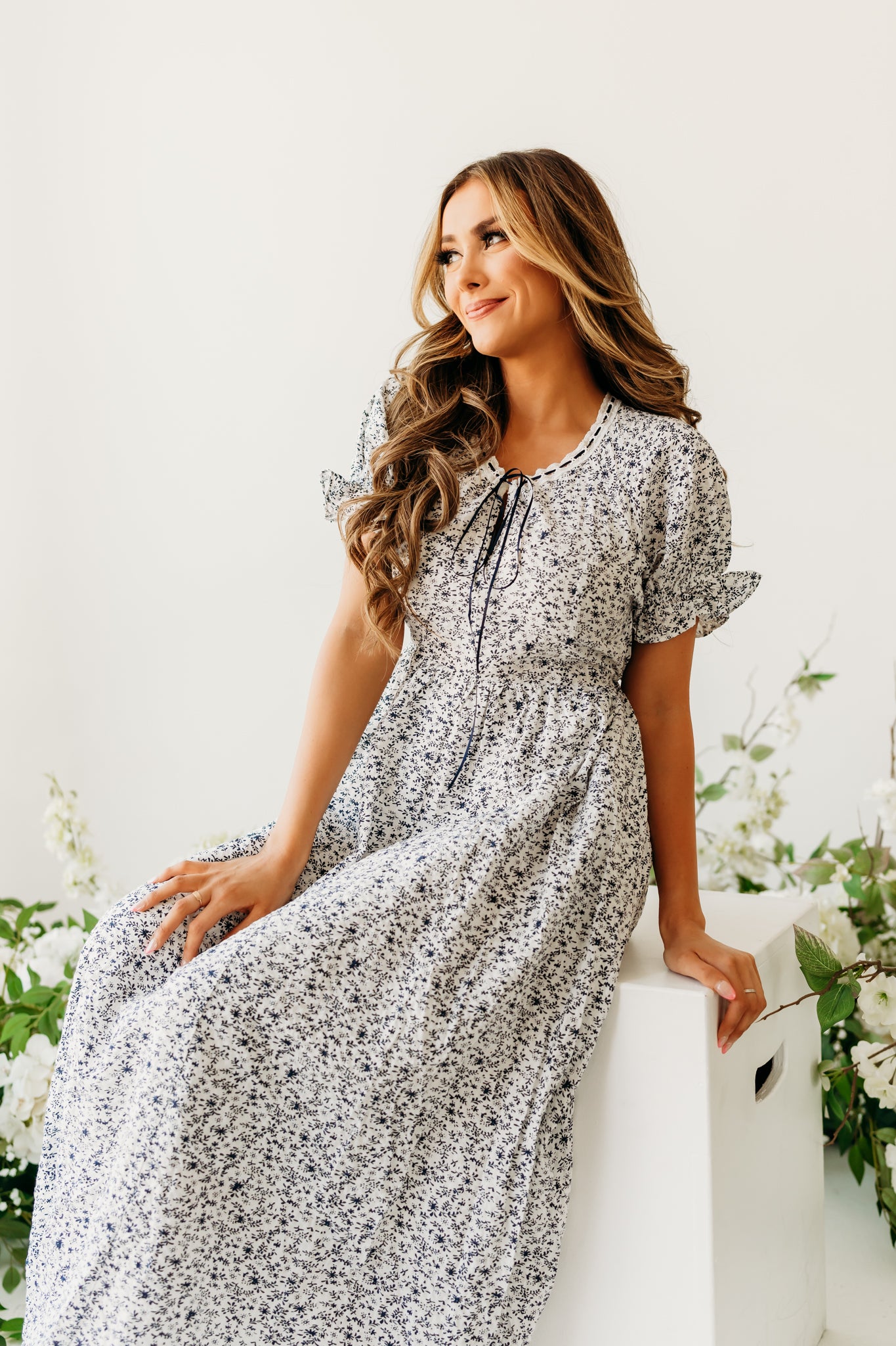 THE IVORY DRESS IN NAVY FLORAL