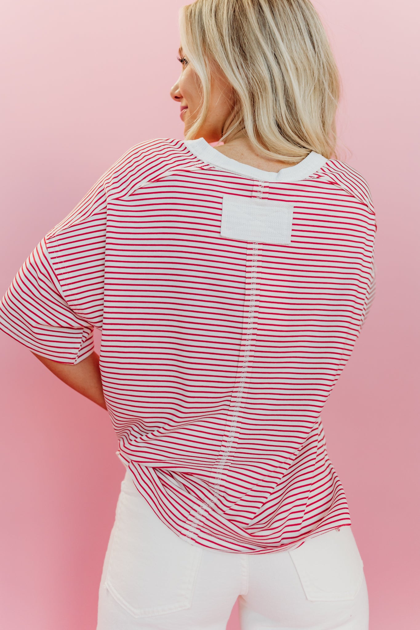 THE BRENNA BASIC STRIPED SHORT SLEEVE TOP IN RED