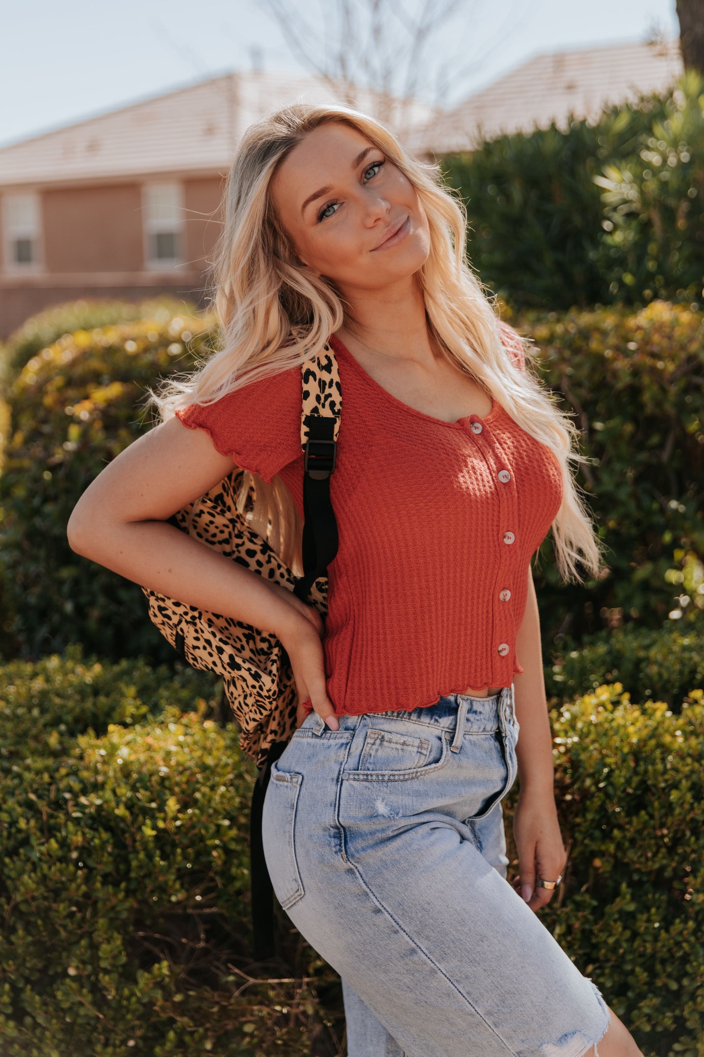 THE MARIELLE WAFFLE TOP IN RUSTY ROSE