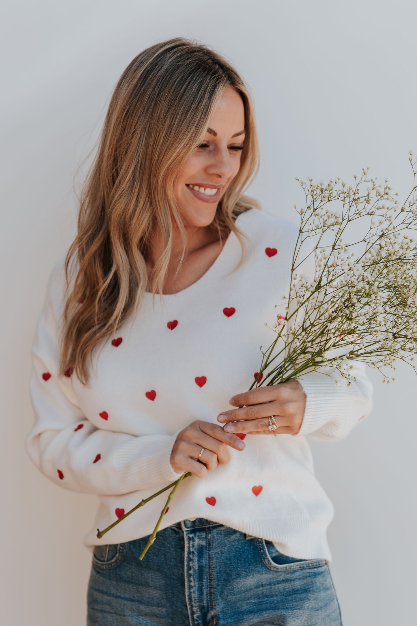 THE HADYN HEART PATTERN SWEATER IN WHITE