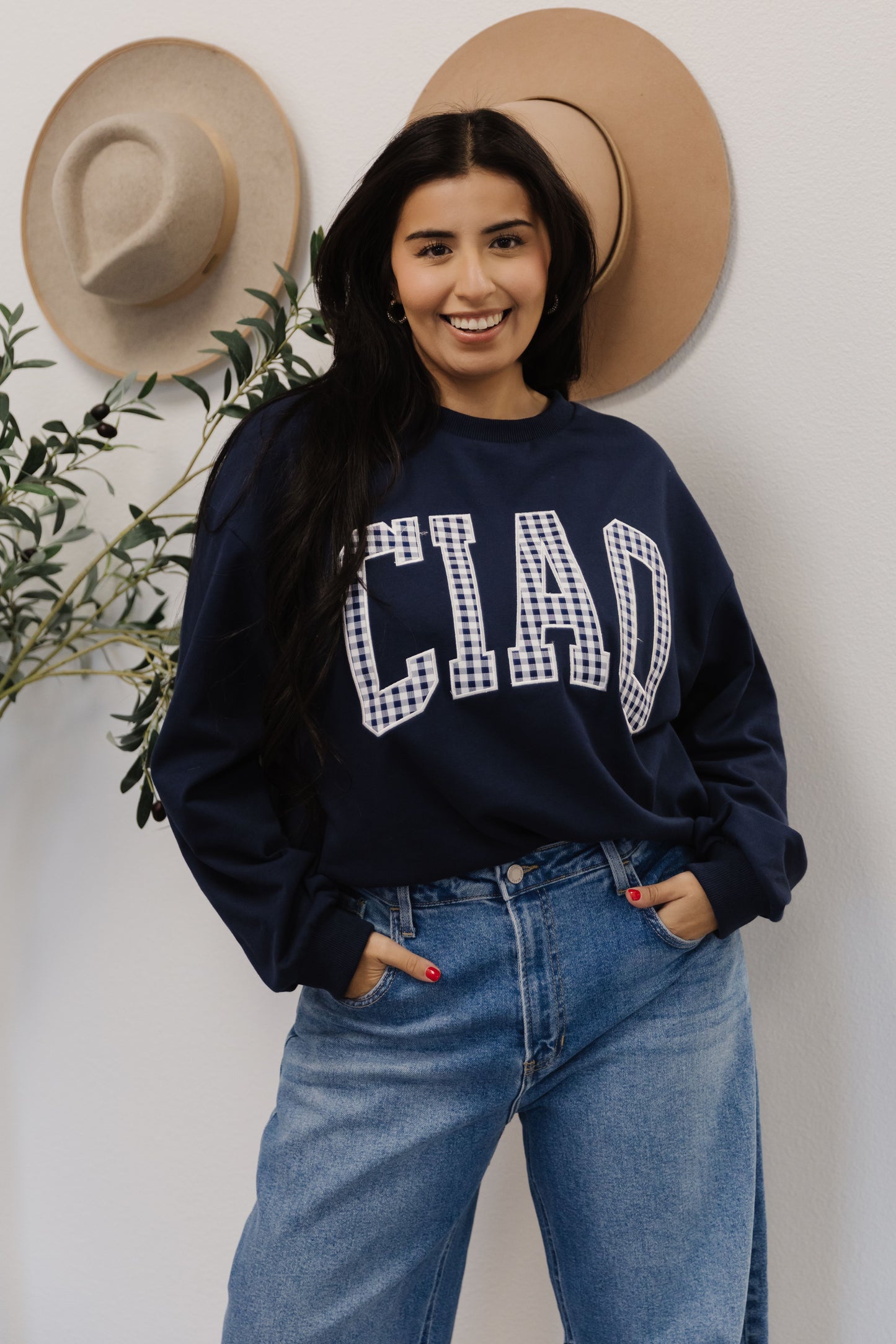 THE CIAO SWEATSHIRT IN NAVY