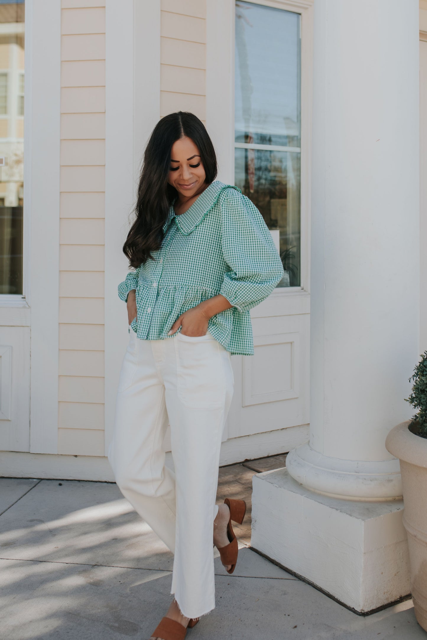 THE DAZEY COLLARED BUTTON UP BLOUSE IN GREEN