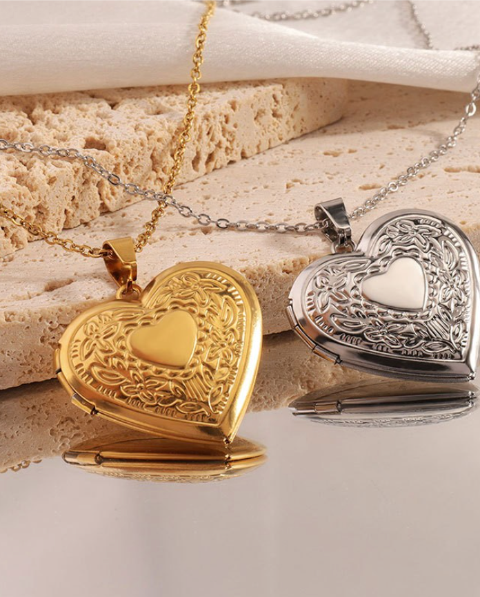 THE HEART LOCKET NECKLACE IN SILVER